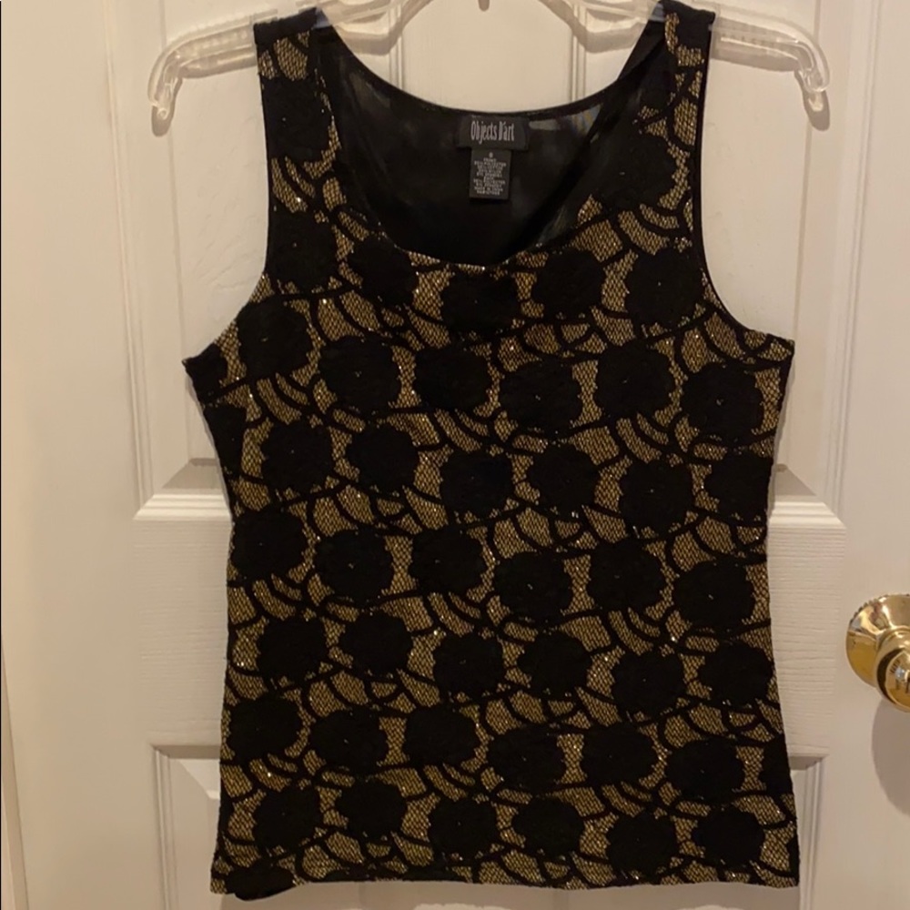 Sleeveless top by Objects D’art